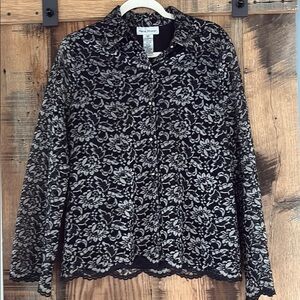 Rena Rowan Black and White Notched Collar Button Down Shirt